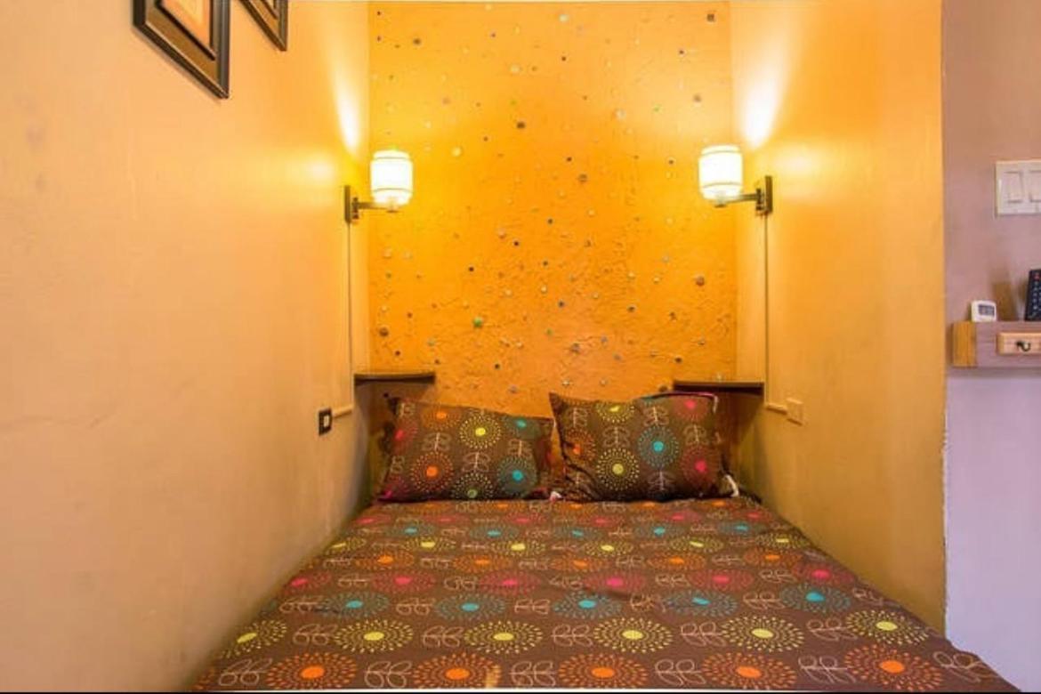 One32 Guest House Кингстън Екстериор снимка