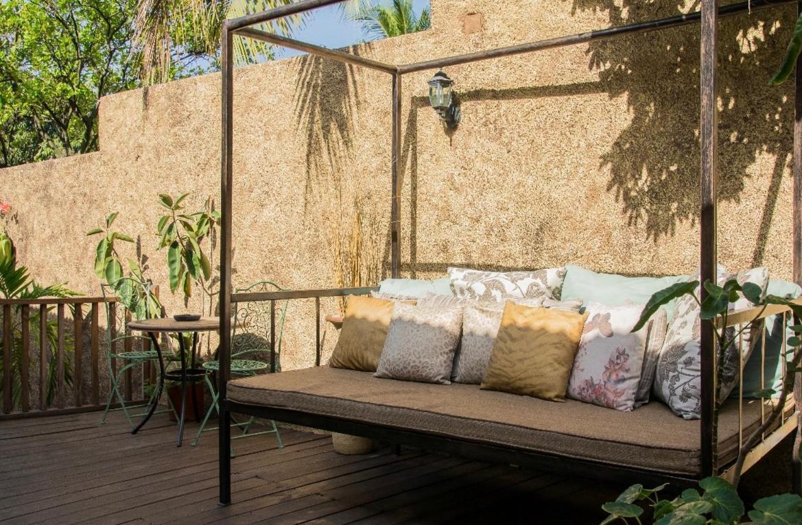 One32 Guest House Кингстън Екстериор снимка